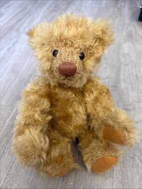Classic Honey Brown Plush Teddy Bear - Soft Cuddly Stuffed Animal